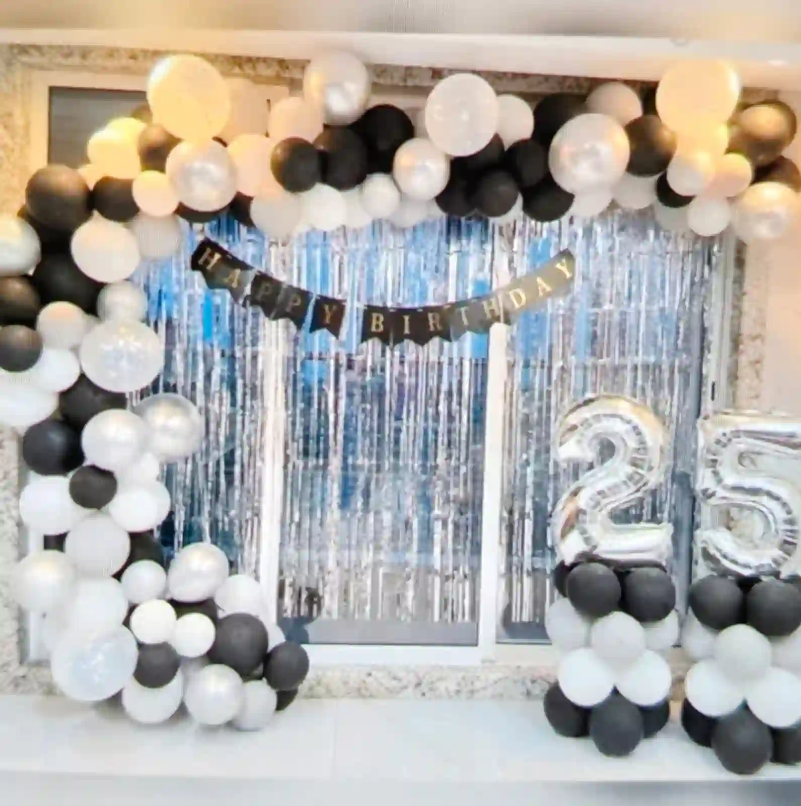 Black And White Bash Birthday Decor